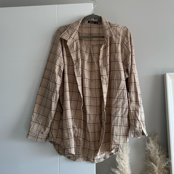 Boohoo Tan Plaid Button Up - US 14 - Picture 2 of 8